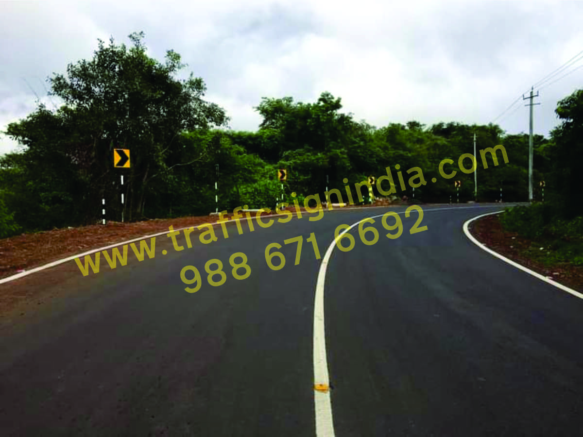 Road Studs & Safety Products rs2.jpg